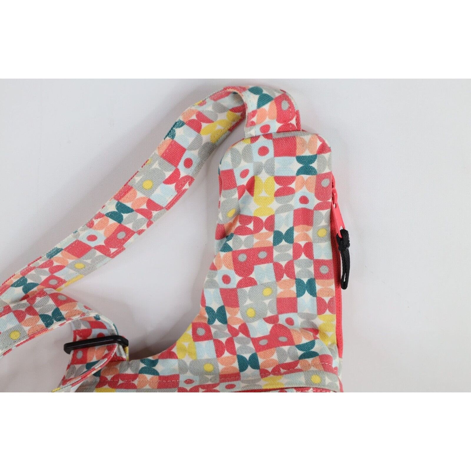 KAVU × Vintage Vintage Kavu Distressed Canvas Rainbow Crossbody Bag Size ONE SIZE - 4 Thumbnail