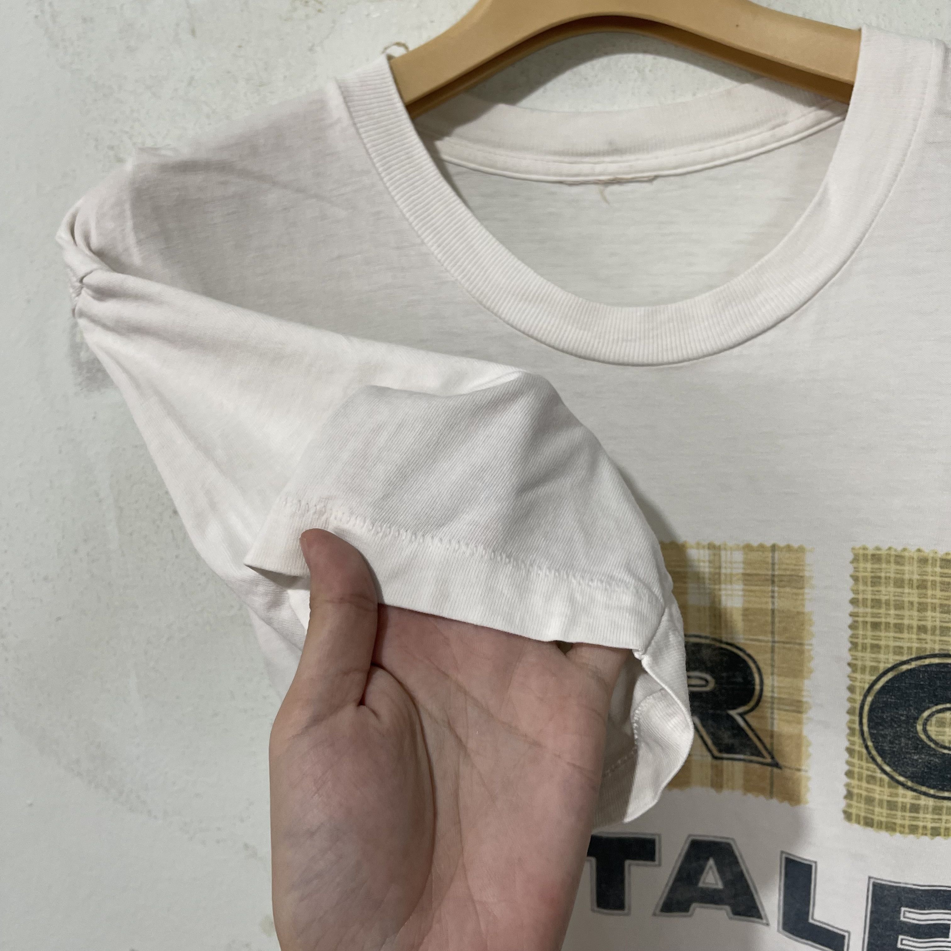 Aeropostale Vintage 90s Aéropostale T-Shirt Size US L / EU 52-54 / 3 - 4 Thumbnail