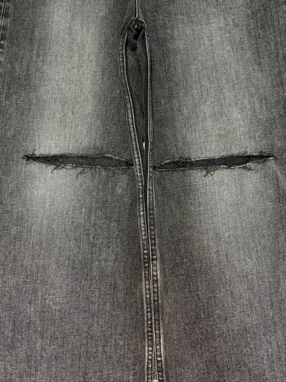 Fubu Vintage Japanese Brand Distressed Baggy Jeans Size 26" / US 2 / IT 38 - 3 Thumbnail