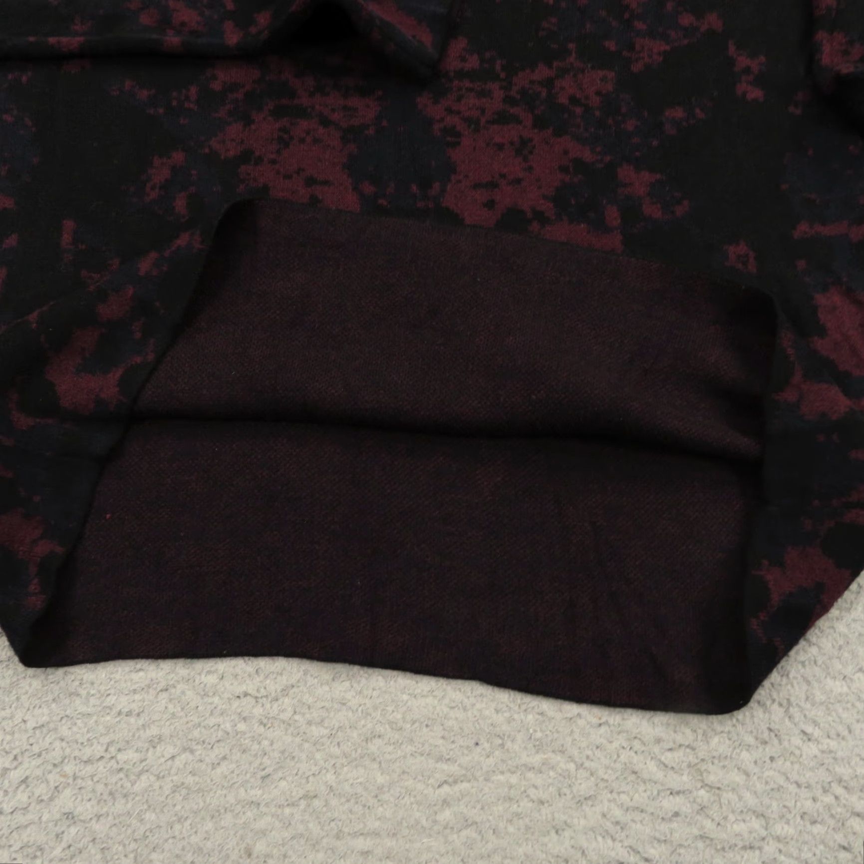 Hugo Boss HUGO Boss Sweater Mens Small Silk Cotton Viscose Black Red Dye Pullover Shirt Size US S / EU 44-46 / 1 - 6 Thumbnail