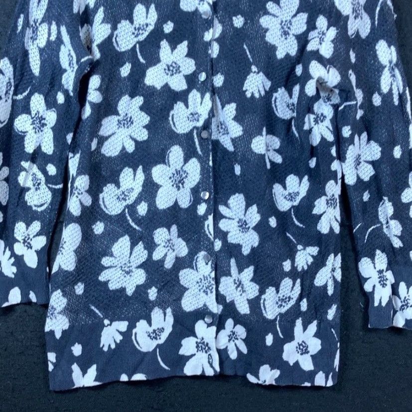 Ann Taylor Ann Taylor Womens Sweater Floral Button Front Knitted 100% Cotton M Navy White Cardigan Casual Womens Size M / US 6-8 / IT 42-44 - 3 Thumbnail