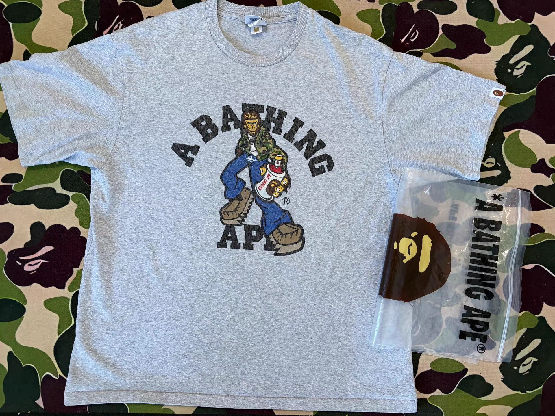 Bape BAPE Ape Spray Paint Graphic T-Shirt Size US L / EU 52-54 / 3 - 1 Thumbnail