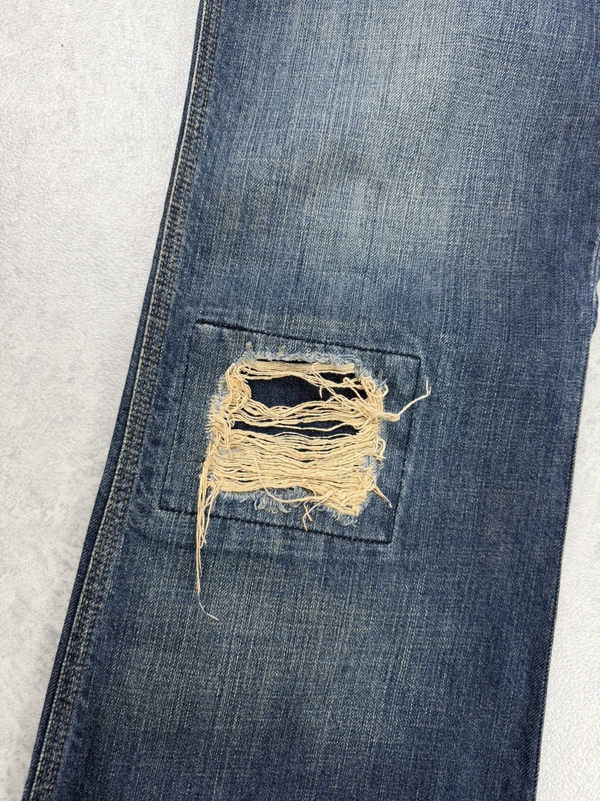 FCUK FCUK Jeans Distressed Flare Blue Denim Jeans Y2K Size 32 Size US 32 / EU 48 - 5 Thumbnail