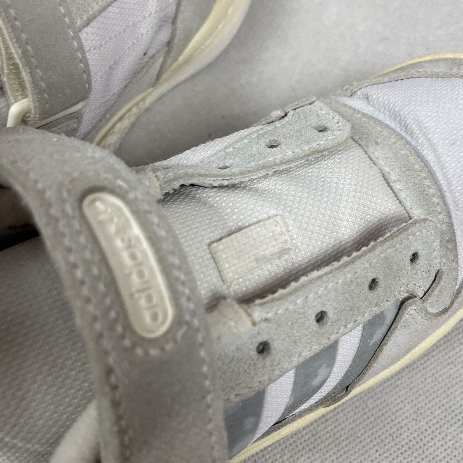 Adidas Adidas Forum Low Mens Off White Silver Metallic Sneakers 5.5 Size US 5.5 / EU 38 - 8 Thumbnail