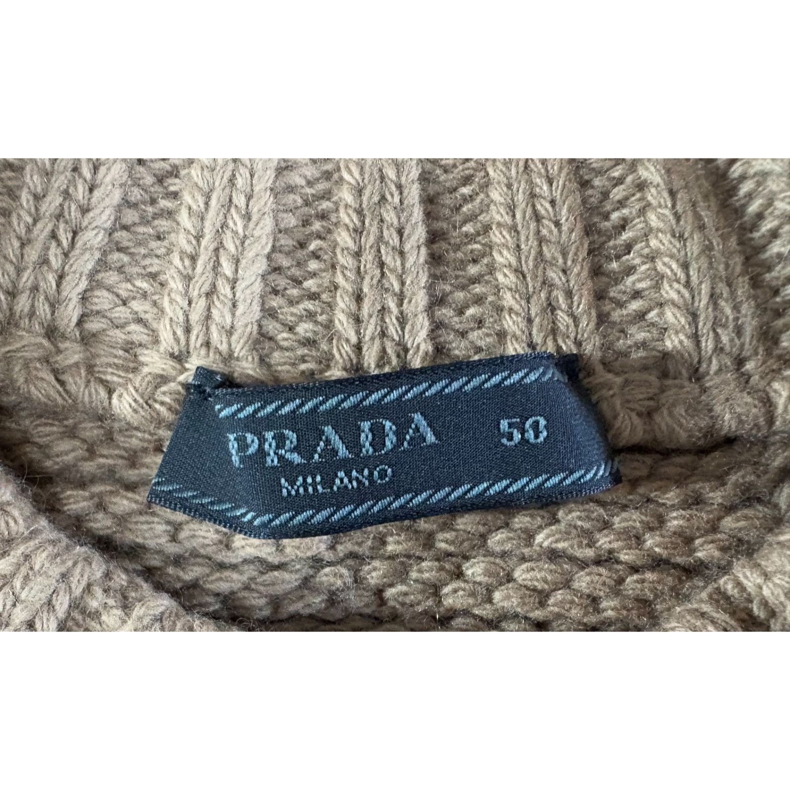 Prada PRADA wool cashmere blend Ribbed ranglan sleeve sweater sz 5 Size US M / EU 48-50 / 2 - 2 Thumbnail