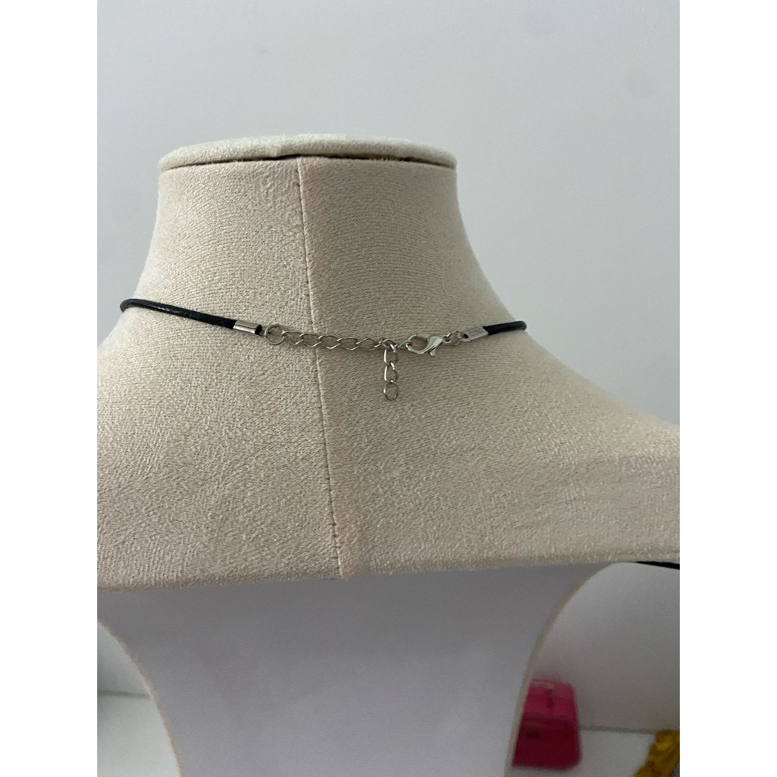 Handmade Upcycled faux pearl pendant necklace Size ONE SIZE - 3 Thumbnail