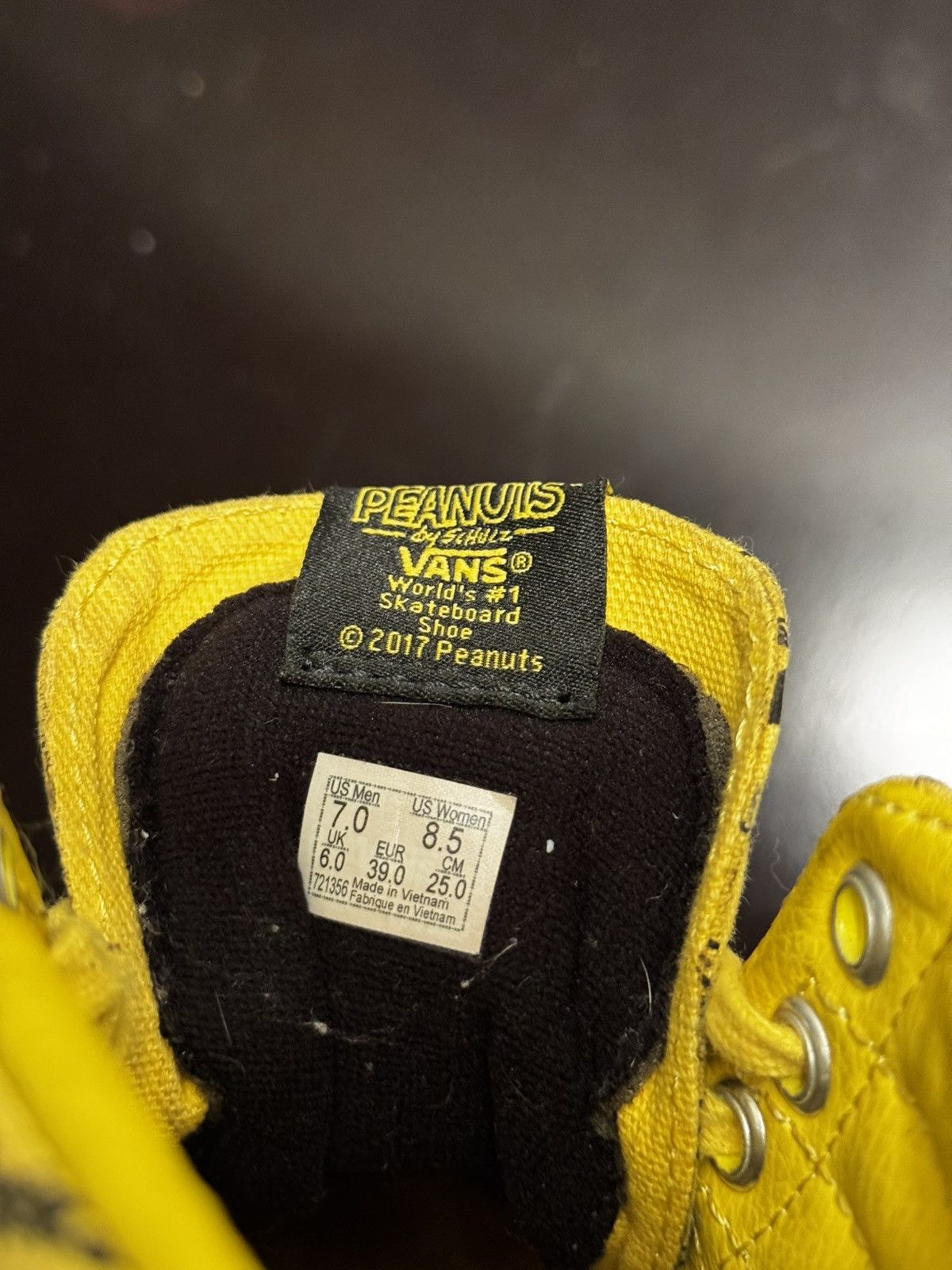 Peanuts × Vans Vans x Peanuts Sk8-Hi ‘Charlie Brown Maize’ Size US 7 / EU 40 - 9 Thumbnail
