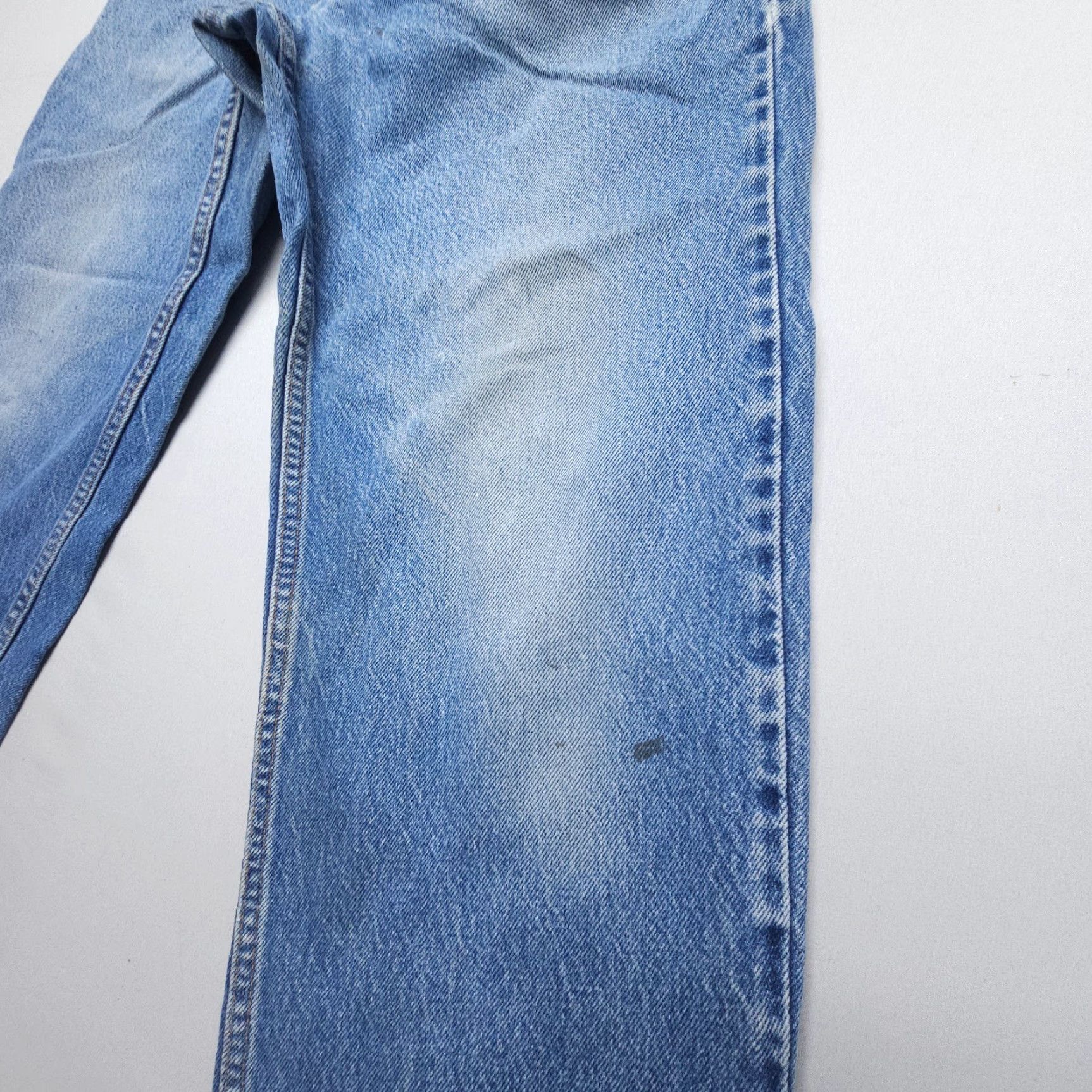 Levi's VINTAGE Levi's 550 Jeans Mens 34 x 29 Blue 550 Relaxed Tapered Denim 5-Pocket Style 2001 Y2K American Size US 34 / EU 50 - 7 Thumbnail