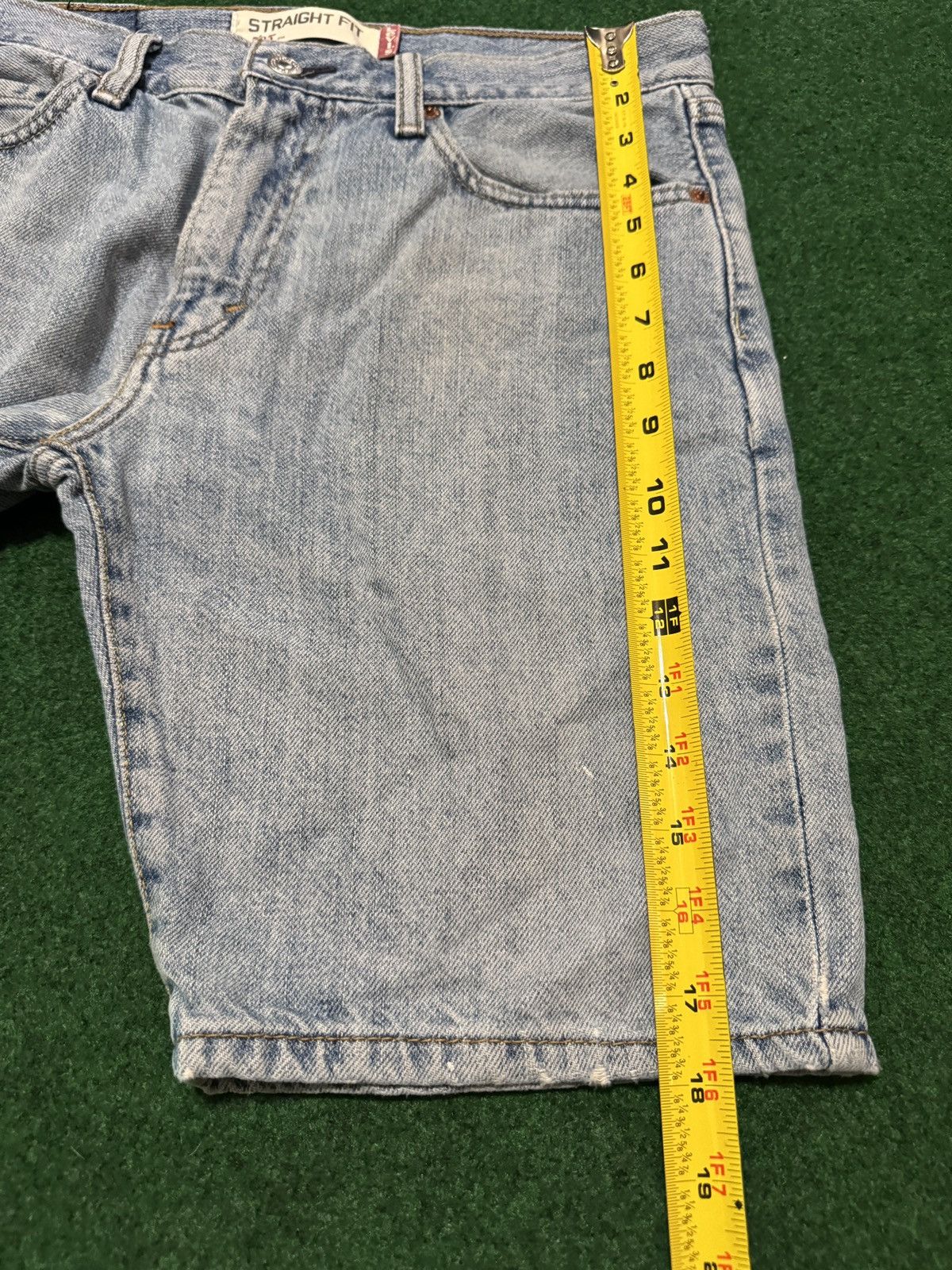 Levi's Y2K Levi’s Jorts Light Wash Grunge Skater Denim Shorts Size US 31 - 8 Thumbnail