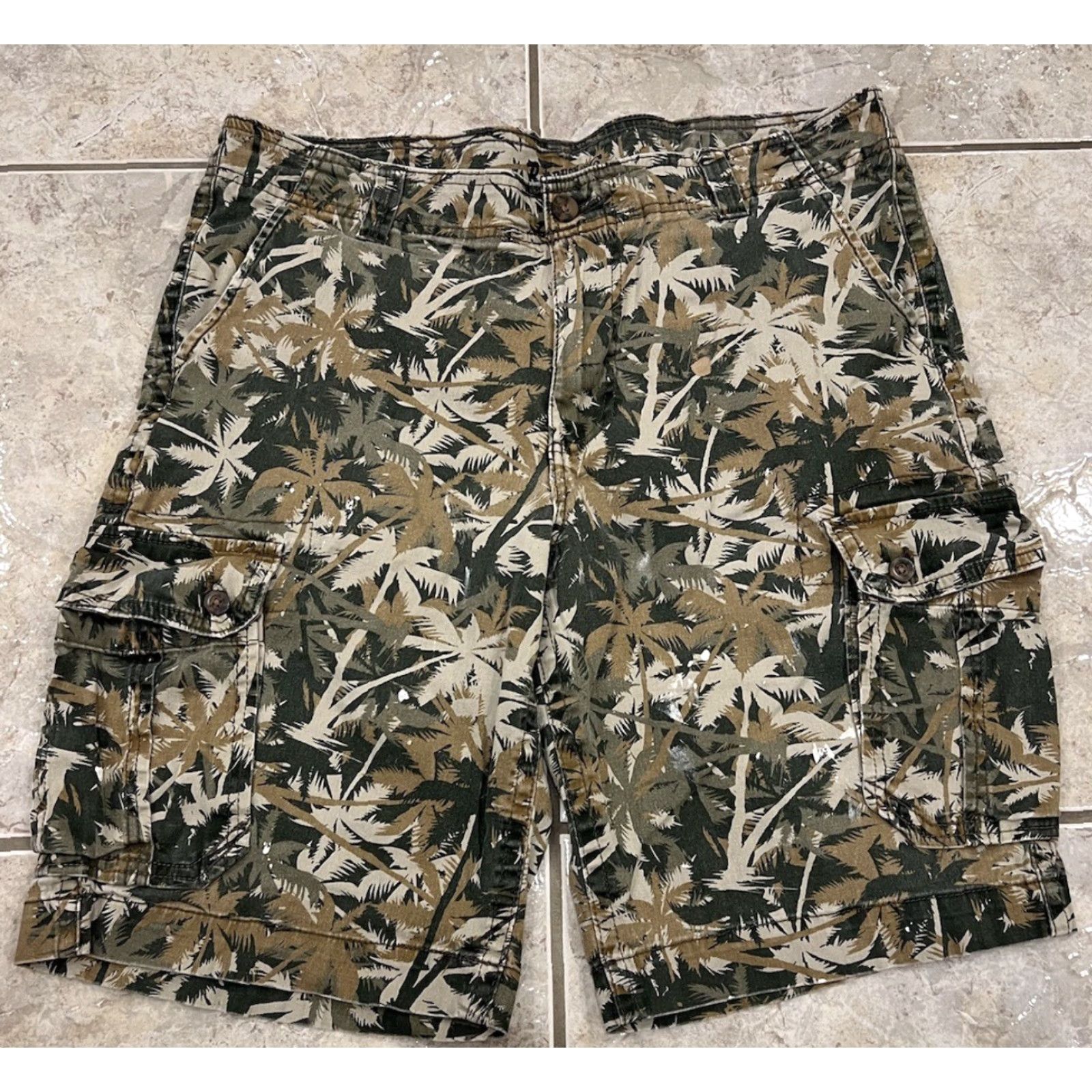 Vintage Roebuck & Co. Men Cargo Shorts Palm Tree Camo 36 Green 11" Inseam 90s Outdoor Palm Trees Cargo Pocket Regular Mens Size US 36 / EU 52 - 2 Thumbnail