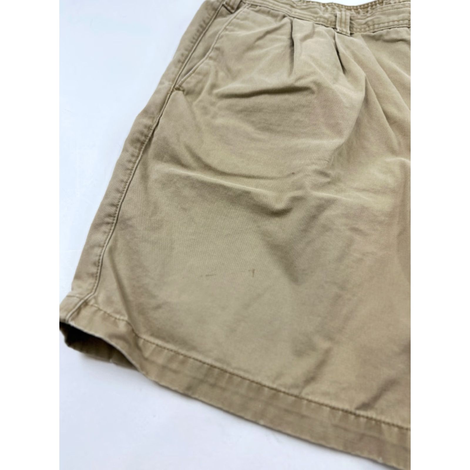 Eddie Bauer Eddie Bauer Shorts Mens 42 Beige Chino 8" Inseam Mid Rise Pleated Stretch Outdoor Size US 42 / EU 58 - 3 Thumbnail