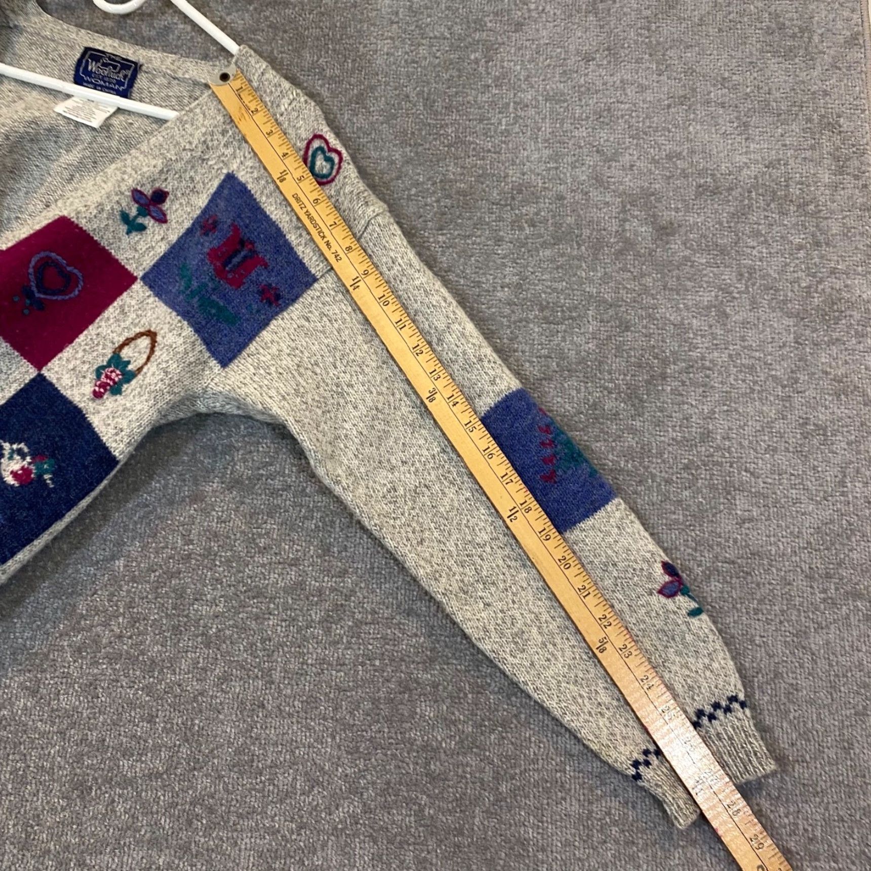 Vintage VINTAGE Woolrich Cardigan Sweater Womens Small Gray Floral Bird Deep V-Neck 90s USA Class IC Knit Lightweight Breathable Size S / US 4 / IT 40 - 7 Thumbnail