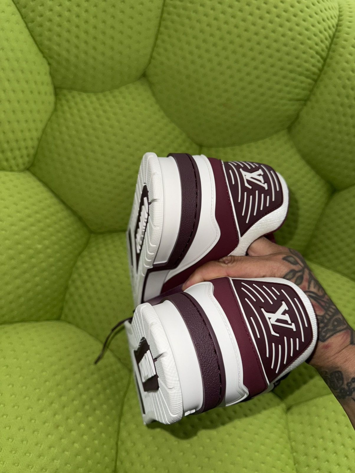 Louis Vuitton Louis vuitton trainers lv8 US10 Size US 10 / EU 43 - 5 Thumbnail
