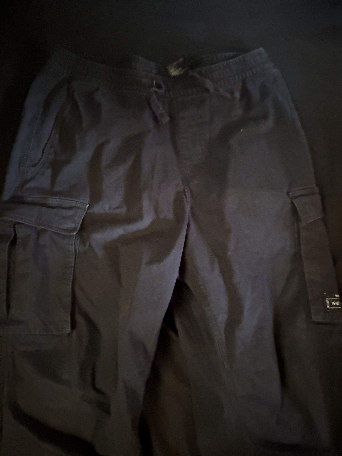 H&M Black cargo pants Size US 32 / EU 48 - 1 Thumbnail