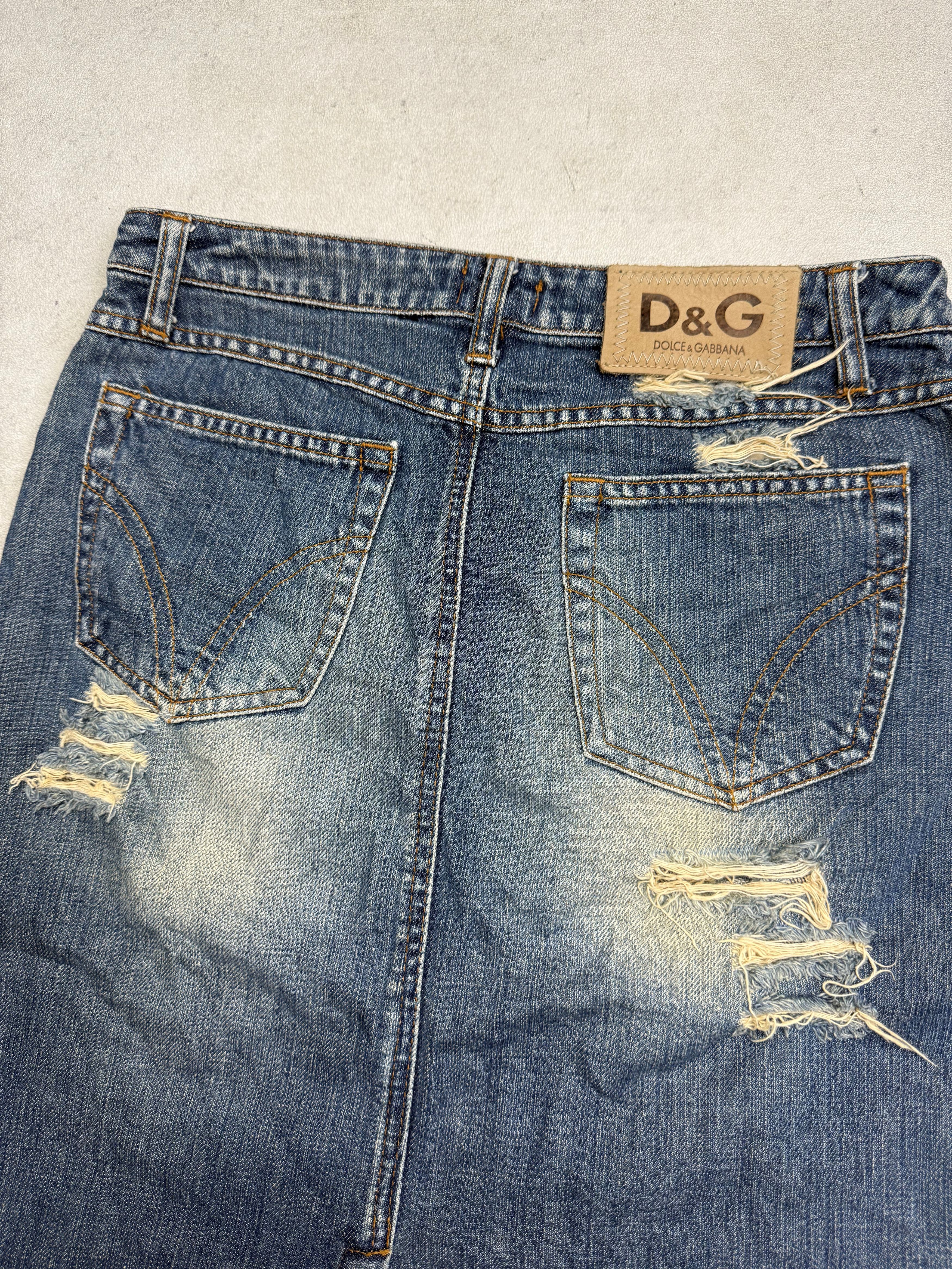 Dolce & Gabbana Dolce & Gabbana Distressed Denim Skirt Y2K D&G Size 27" / US 4 / IT 40 - 3 Thumbnail