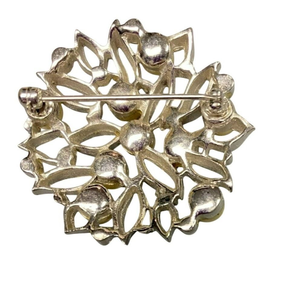 Other Vintage Silver Tone Pearl & Rhinestone Floral Brooch Pin Size ONE SIZE - 3 Thumbnail