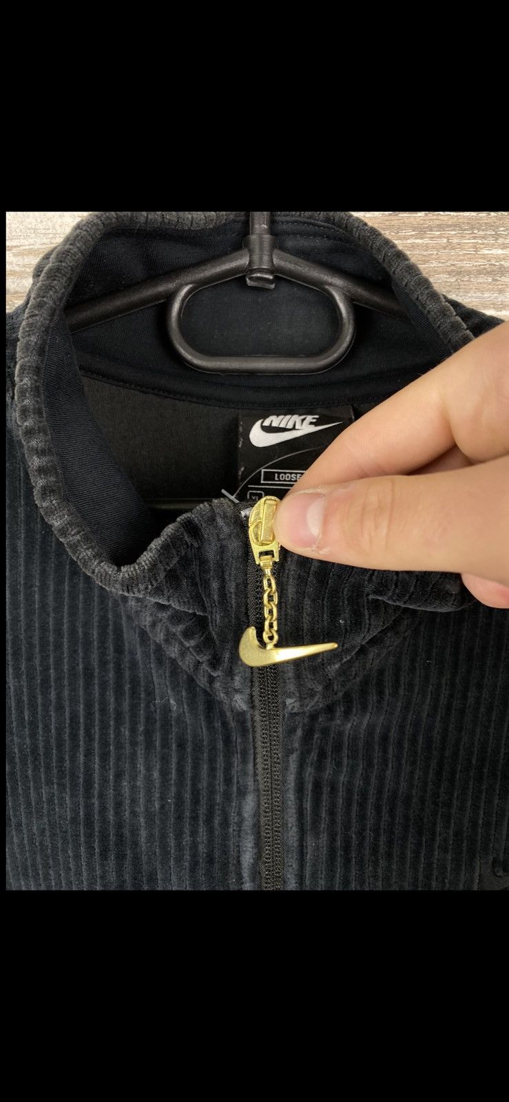 Vintage Mens Vintage Nike Velvet Corduroy Zip Up Sweatshirt Size US XL / EU 56 / 4 - 3 Thumbnail