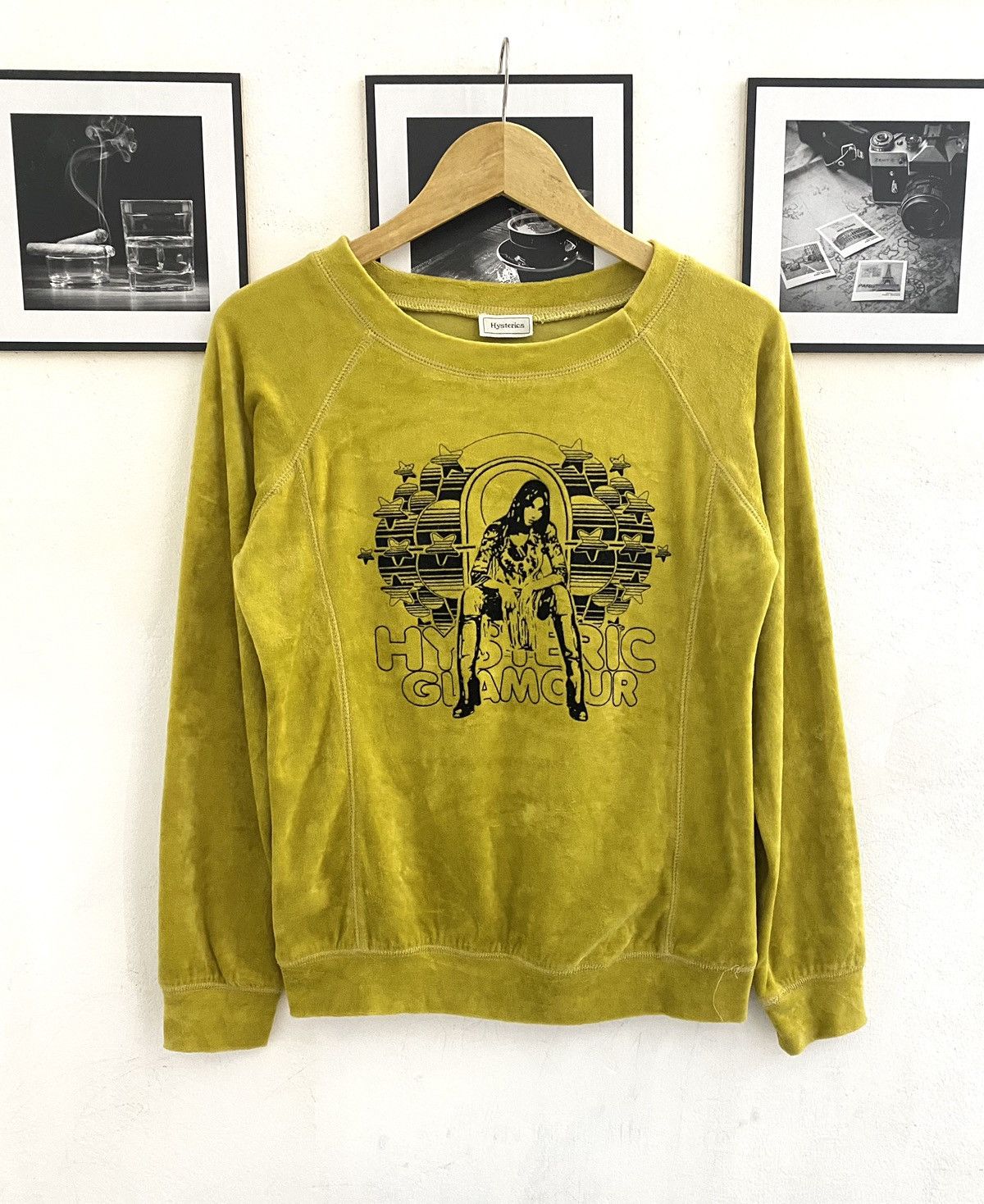 Hysteric Glamour Vintage 90s Hysteric Glamour Velvet Sweatshirt Size US S / EU 44-46 / 1 - 1 Thumbnail