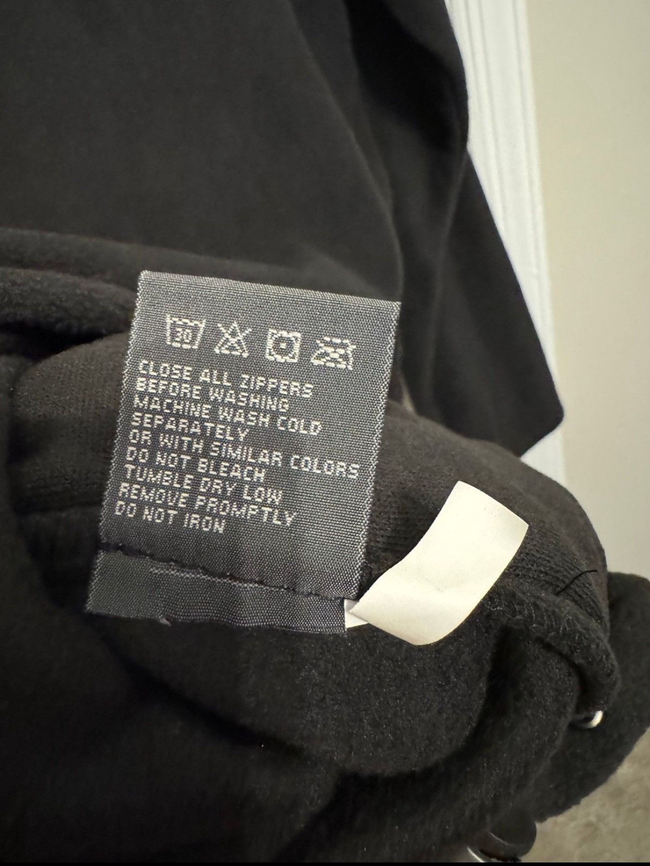 New Balance New Balance Men’s Black Sweater Fleece Mock Neck Size M Size US M / EU 48-50 / 2 - 7 Thumbnail