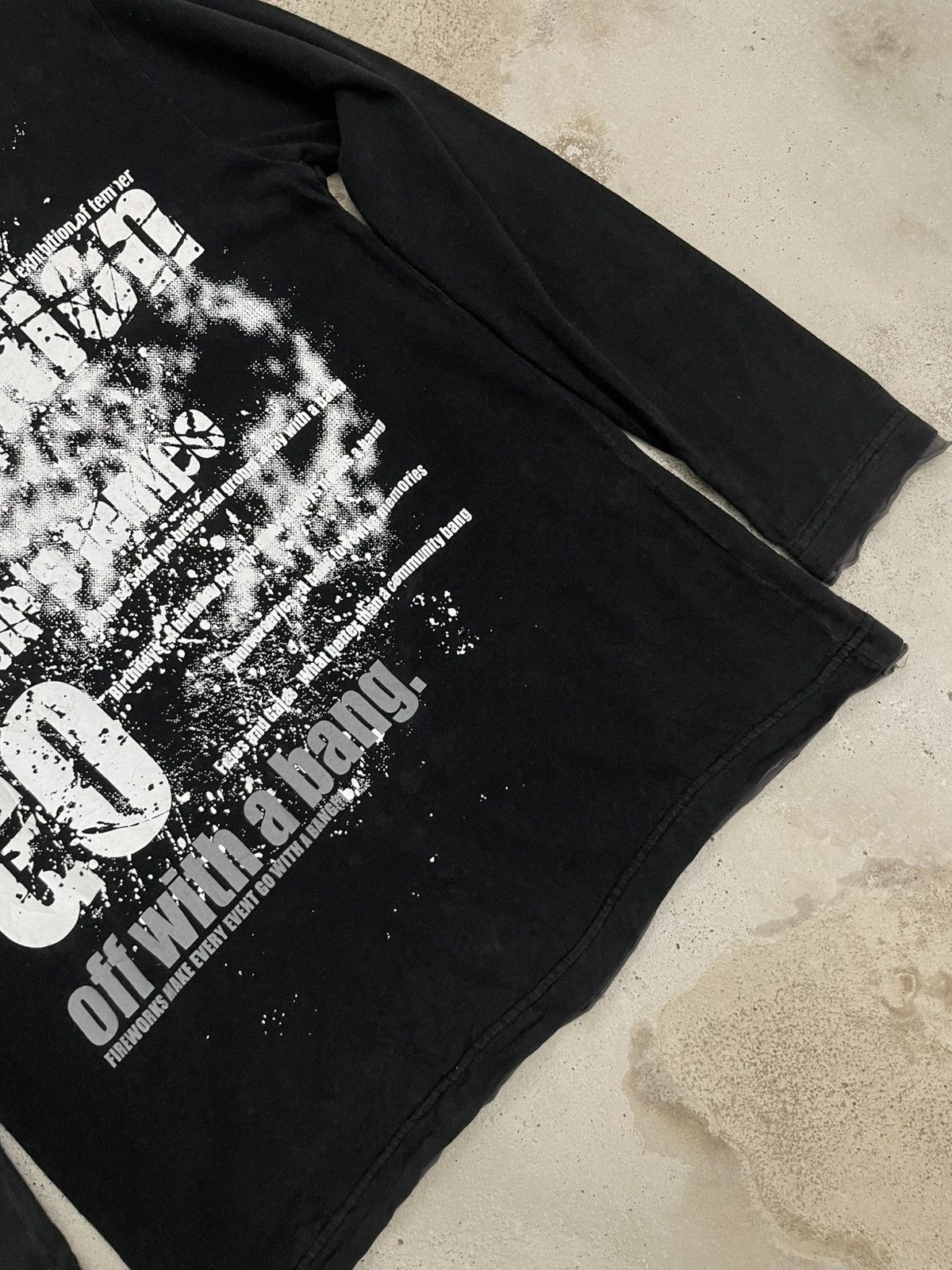 Japanese Brand Faded Dog Cigar Disruption Y2K Wording Layered Tee Size US M / EU 48-50 / 2 - 4 Thumbnail