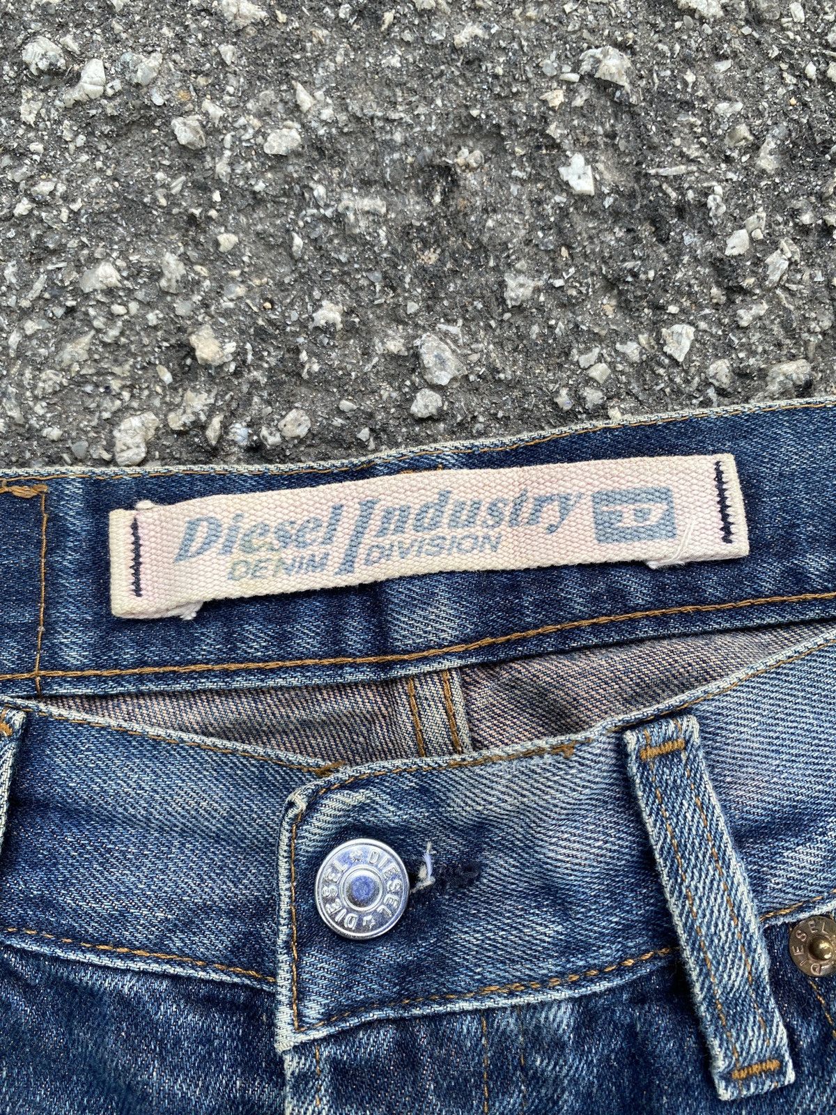 Diesel × Vintage Vintage 90’s Diesel D Blue Washed Distressed Denim Size US 32 / EU 48 - 17 Thumbnail
