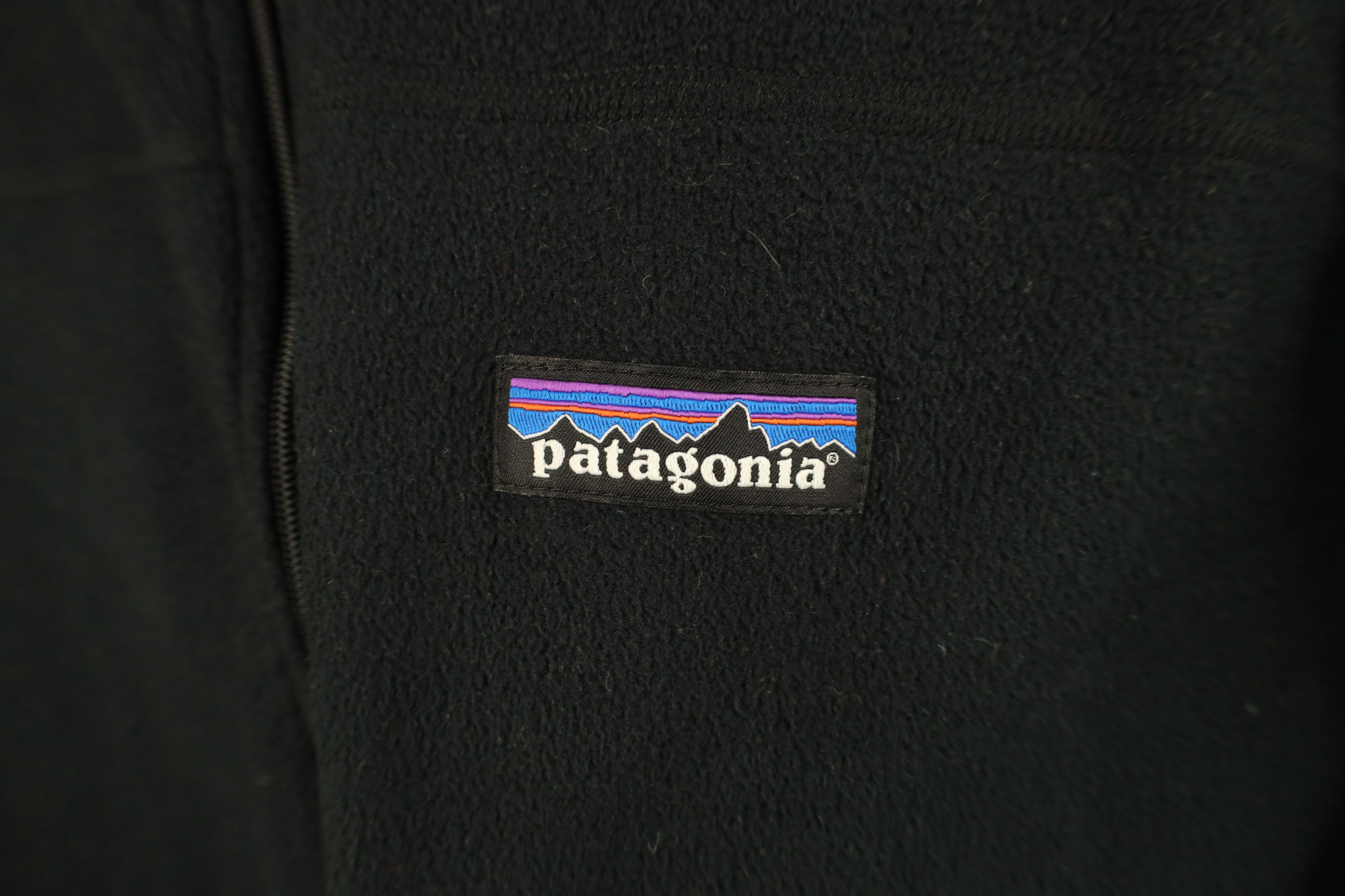 Patagonia Vintage Patagonia Box Logo Pullover Fleece Sweater Black Size US M / EU 48-50 / 2 - 4 Thumbnail