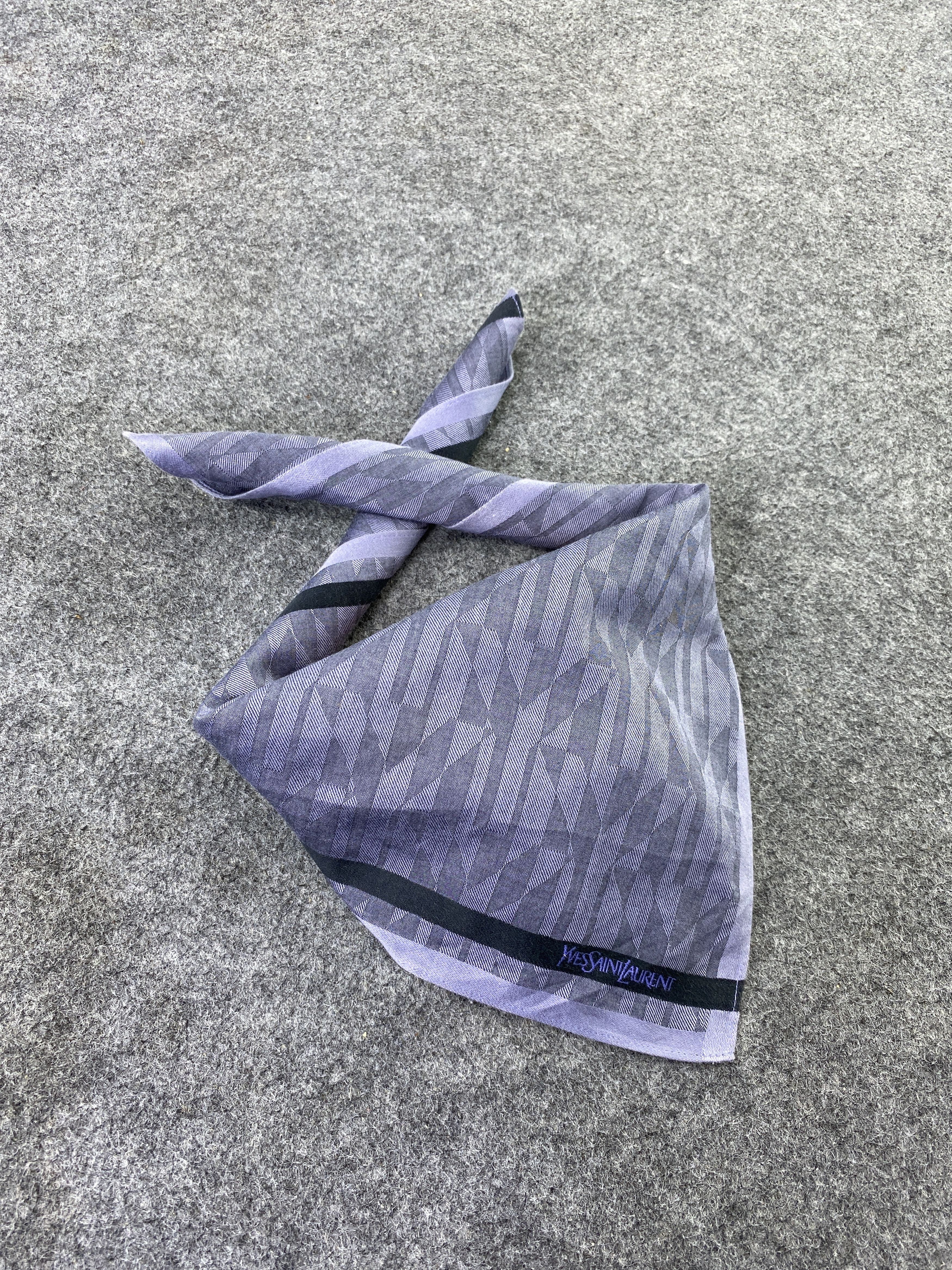 Yves Saint Laurent Yves Saint Laurent Handkerchief / Bandana / Neckerchief-B273 Size ONE SIZE - 1 Thumbnail