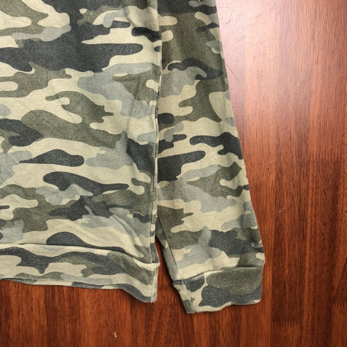 Japanese Brand × Vintage Camo military vintage japan Green Sweathshirt #7522 Size US L / EU 52-54 / 3 - 8 Thumbnail