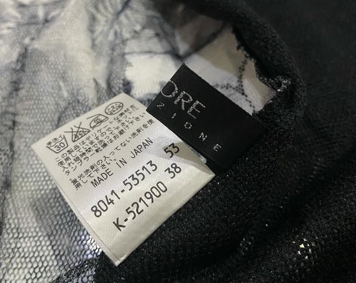 Japanese Brand 2000s Pinore Poem Abstract Mesh Sleveeless Shirt y2k Lgb Size US S / EU 44-46 / 1 - 7 Thumbnail