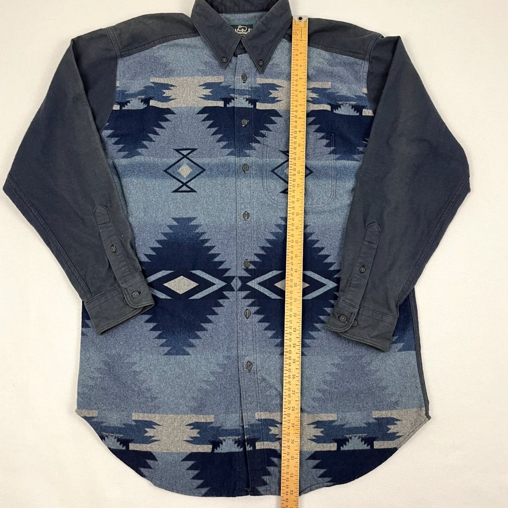 Vintage VINTAGE Woolrich Shirt Mens L Blue Aztec Southwestern Navajo Button Down USA Size US L / EU 52-54 / 3 - 3 Thumbnail