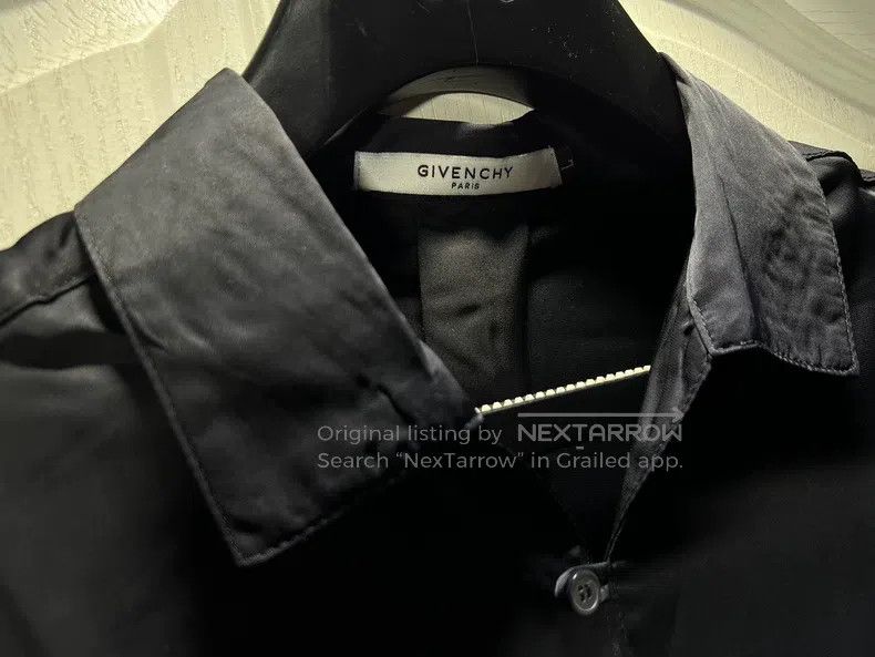 Givenchy Givenchy Men's tencel blend turn-down collar short-sleeve Size US L / EU 52-54 / 3 - 5 Thumbnail