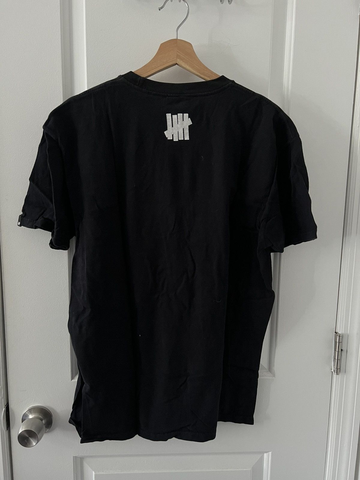 Undefeated Vintage Undefeated American Logo T shirt Size US L / EU 52-54 / 3 - 3 Thumbnail