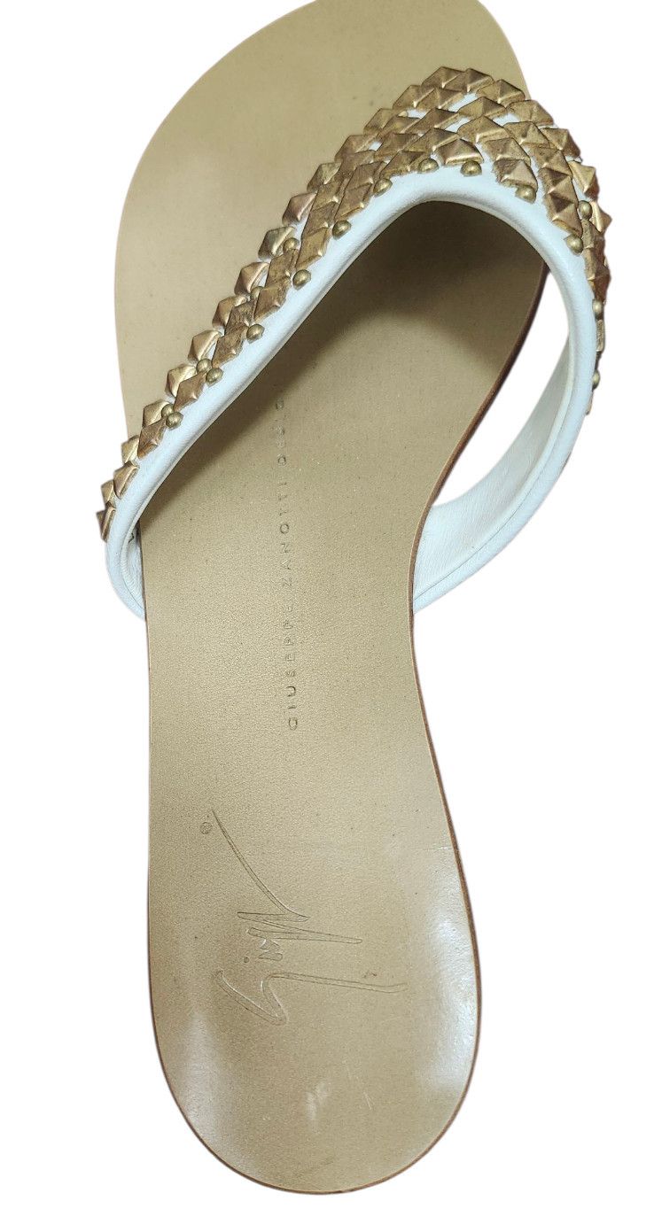Giuseppe Zanotti Giuseppe Zanotti White Leather Studded Sandals 36 Size US 6 / IT 36 - 6 Thumbnail