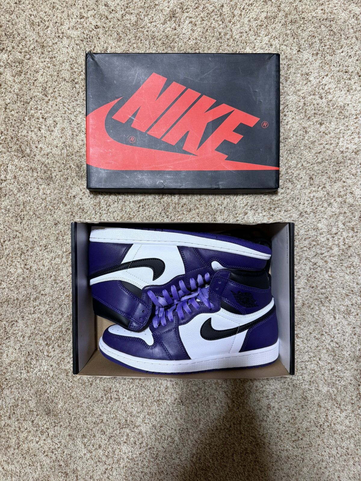 Jordan Brand Nike Air Jordan Retro High OG Court Purple/Black-White Size US 9.5 / EU 42-43 - 1 Thumbnail