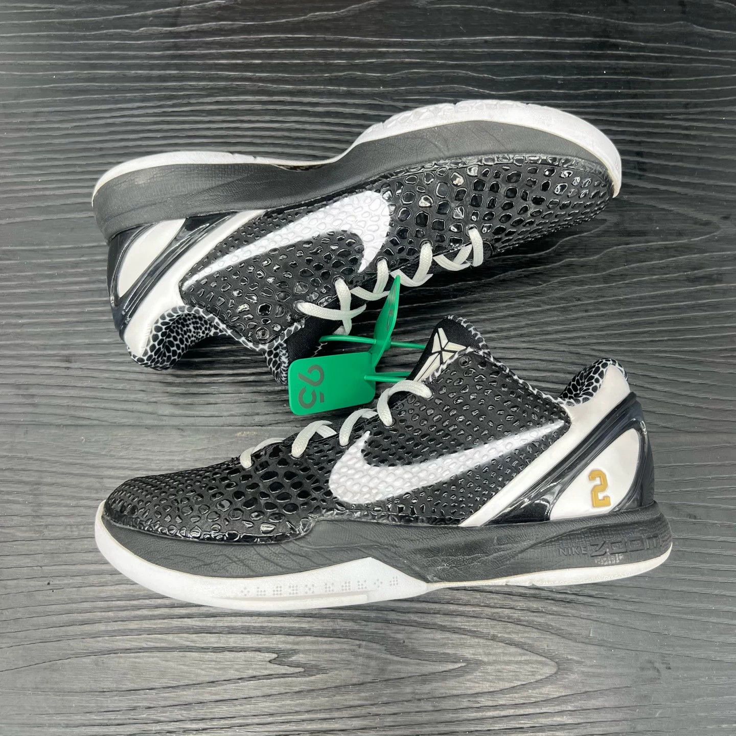 Nike zk6 gigi white black gold 42 Size US 9 / EU 42 - 2 Thumbnail