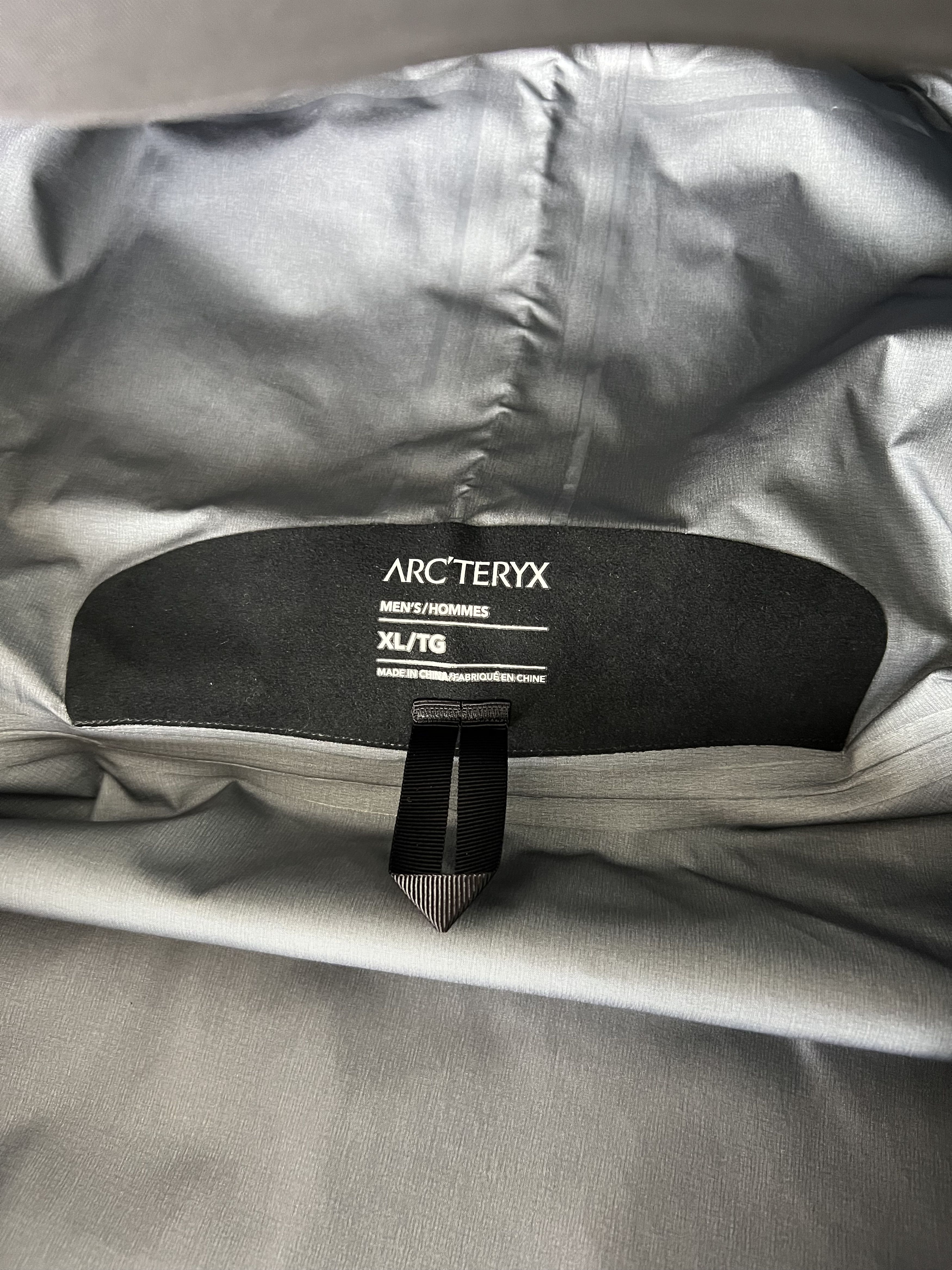 Arc'teryx Arc'Teryx Alpha SV Jacket in Black | Grailed