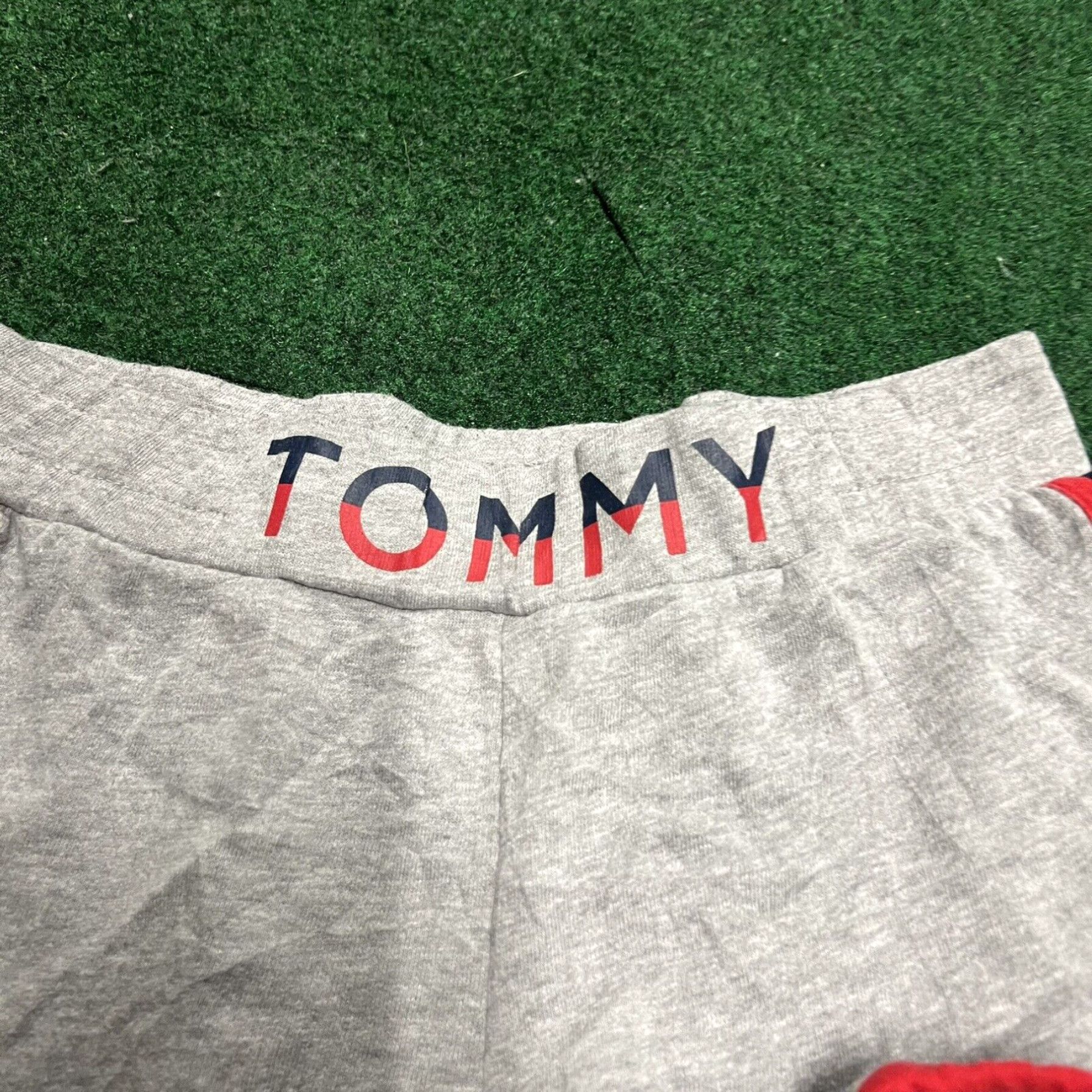 Tommy Hilfiger Tommy Hilfiger Cotton-Poly Blend Shorts, Elastic Waist X-Small Summer Short Size 26" / US 2 / IT 38 - 2 Thumbnail