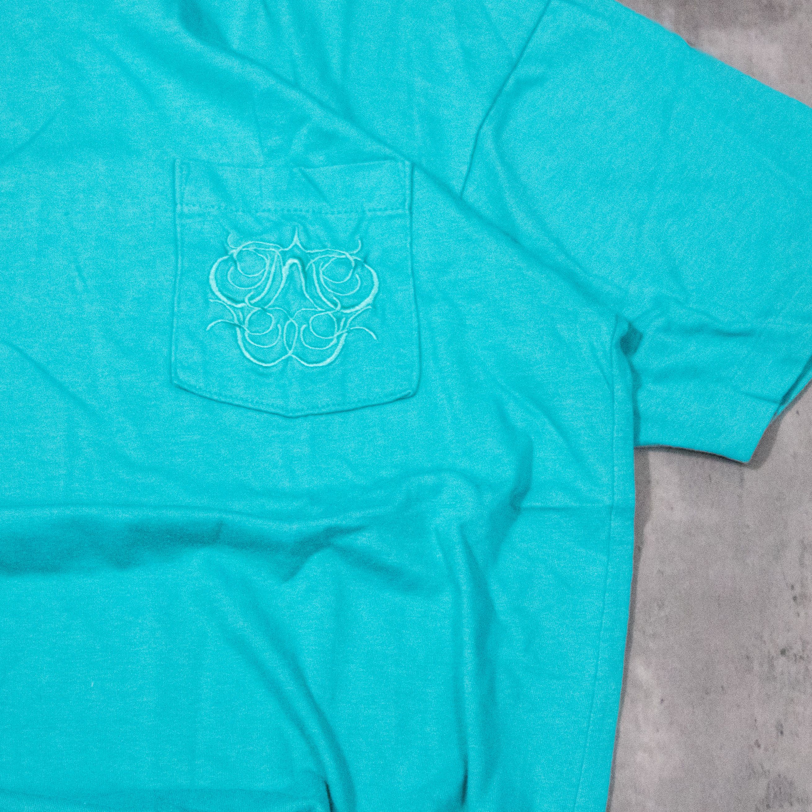 Japanese Brand Vintage 1990’s Flower Pocket Boxy Single Stitch Teal T-Shirt Size US L / EU 52-54 / 3 - 4 Thumbnail