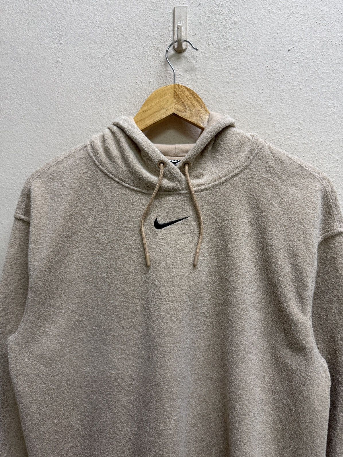 Nike Nike Swoosh Center Logo Fleece Pullover Sweater Hoodie Beige Size US M / EU 48-50 / 2 - 22 Thumbnail