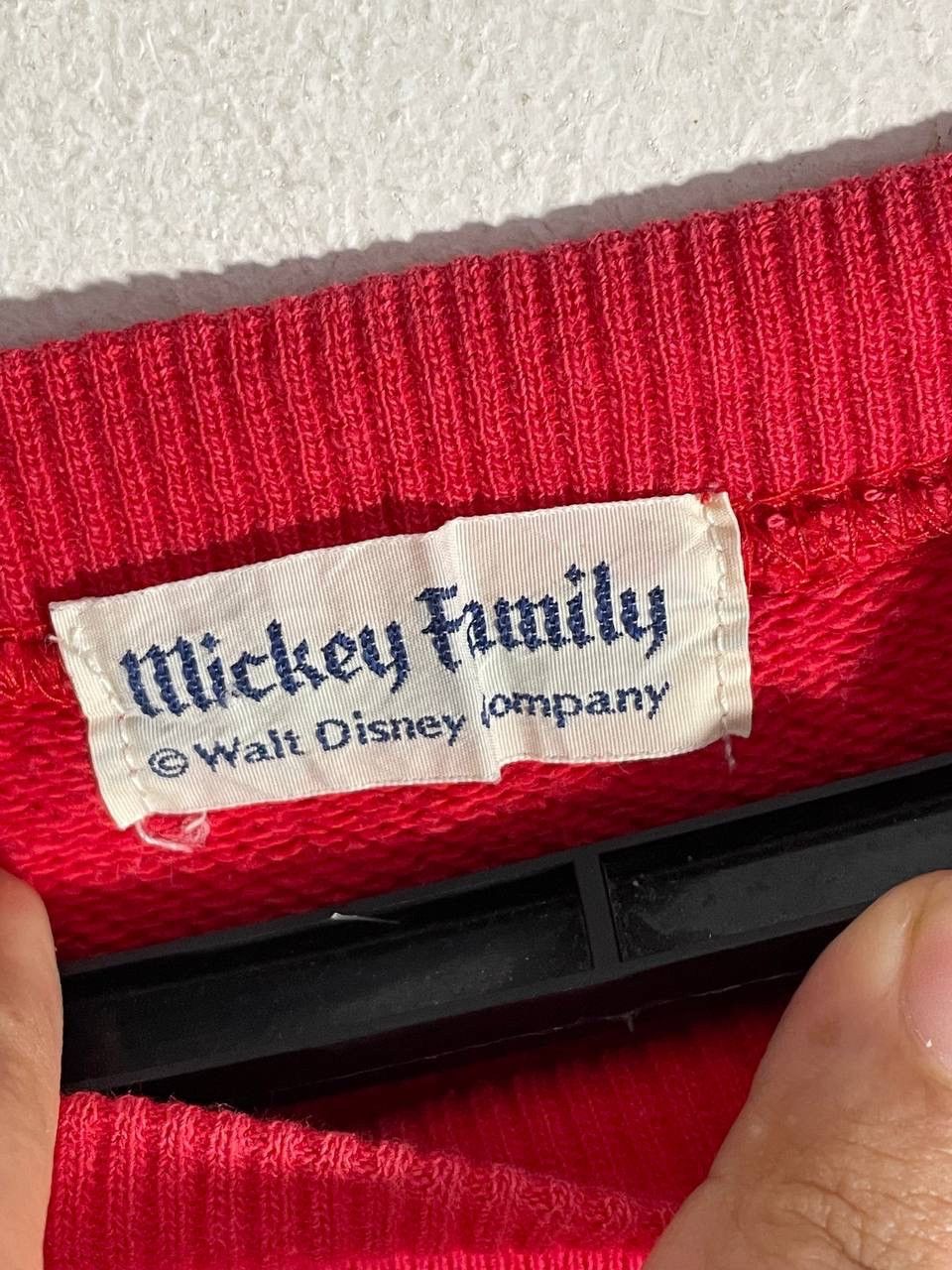 Vintage Vintage mickey mouse in red Size US M / EU 48-50 / 2 - 5 Thumbnail