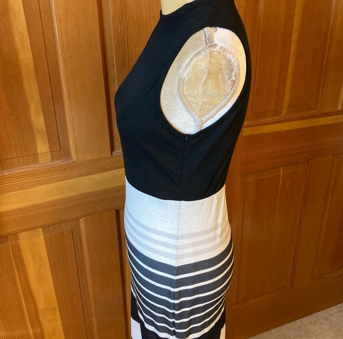 Designer × Other NWT, Lavishly Paris Women’s Halter Design Colorblock Dress Size M / US 6-8 / IT 42-44 - 6 Thumbnail