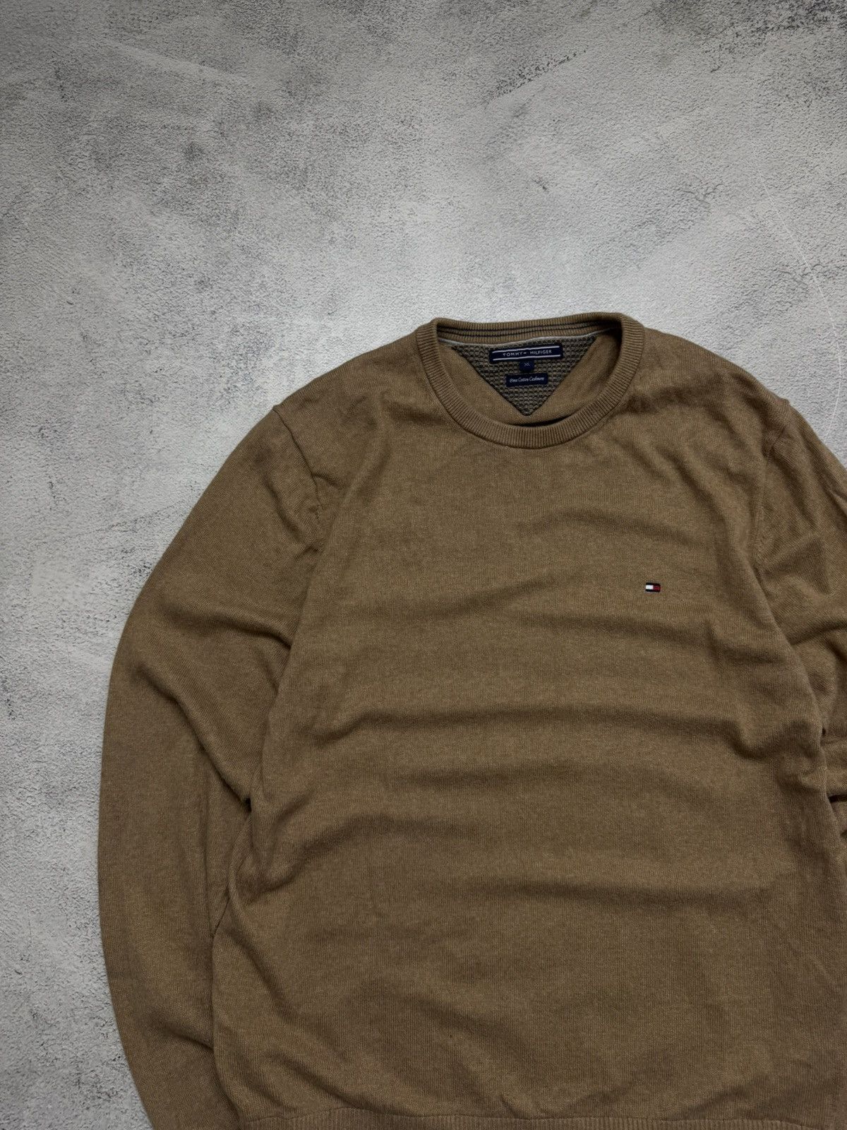Tommy Hilfiger Vintage Brown Tommy Hilfiger crewneck sweater Size US XL / EU 56 / 4 - 5 Thumbnail