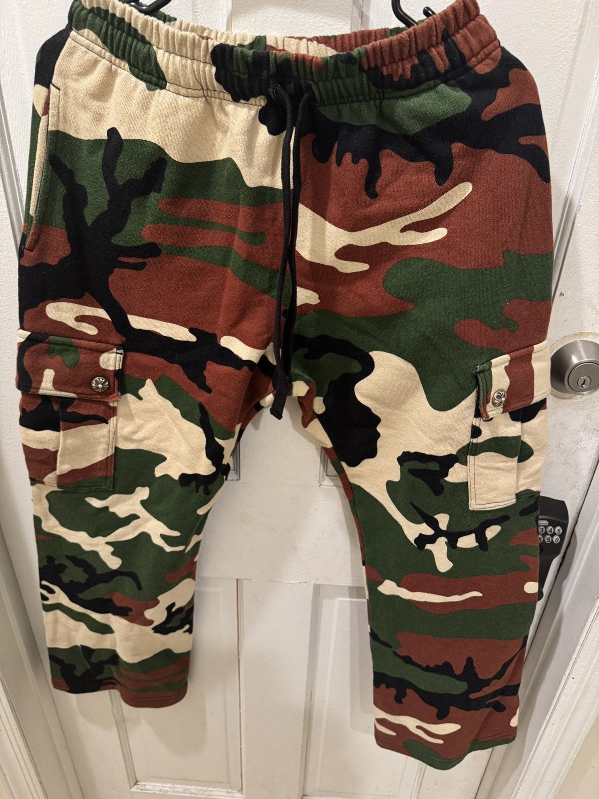 Chrome Hearts × Matty Boy Chrome Hearts Matty Boy Camo Sweatpants Size US 30 / EU 46 - 1 Thumbnail