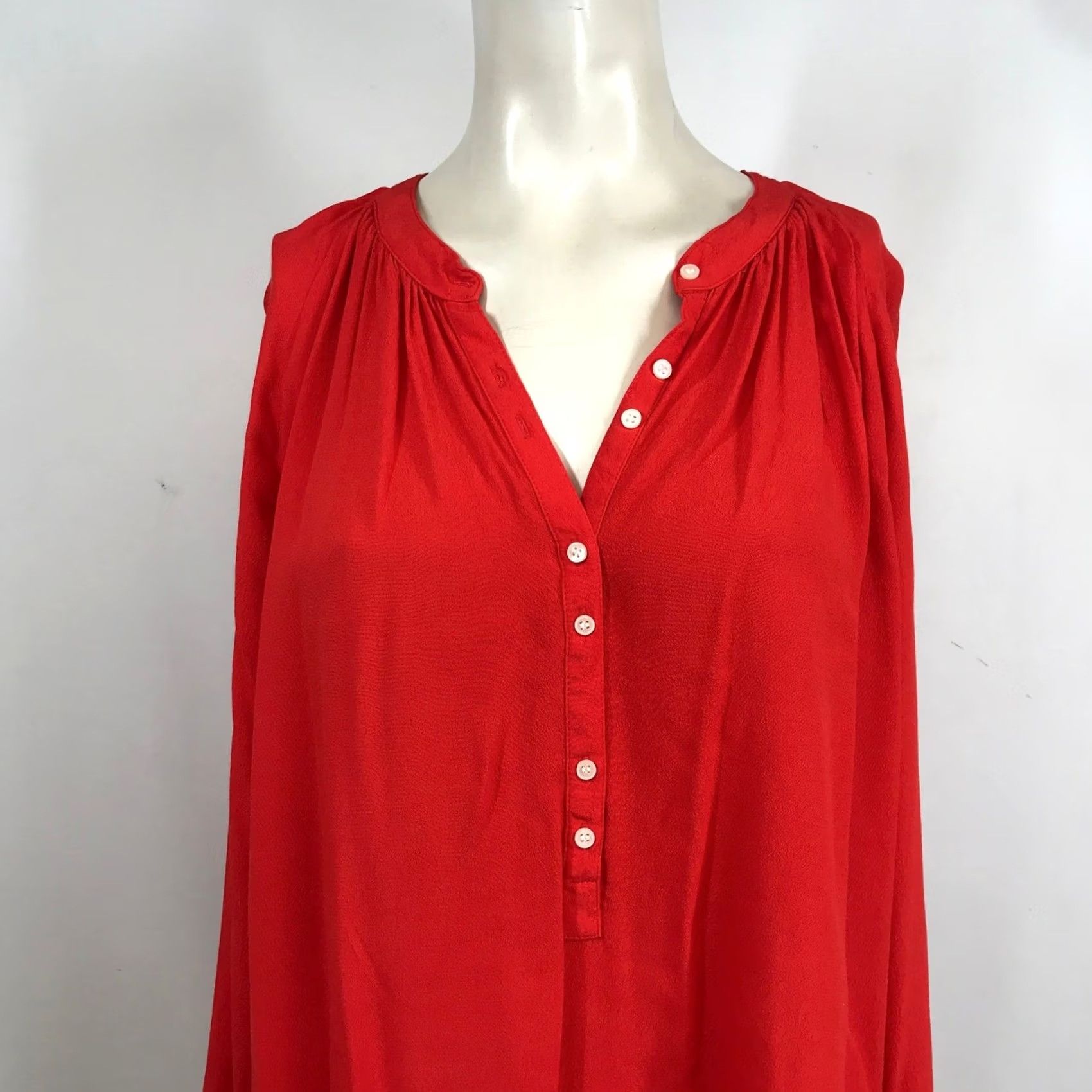 J.Crew J.Crew Womens XL Red Long Sleeve Henley Blouse Button Front Viscose Top Size XL / US 12-14 / IT 48-50 - 2 Thumbnail