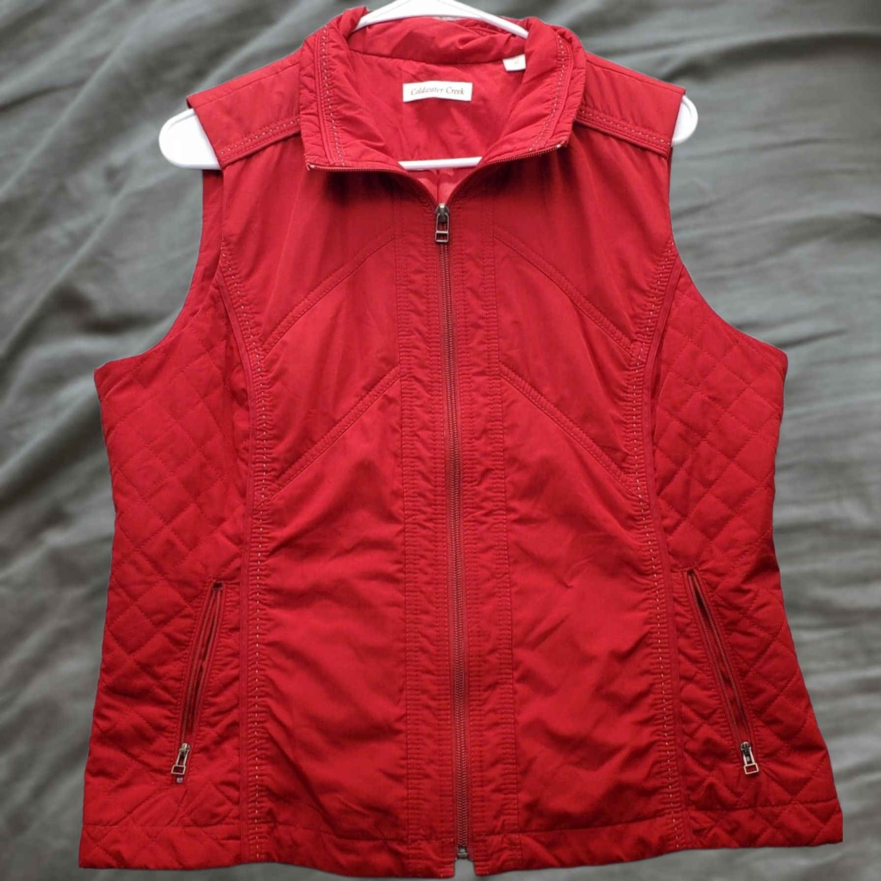 Coldwater Creek Coldwater Creek Quilted Vest Womens Medium Red Lined Pockets Sleeveless Full Zip - Cozy Fall Style Size M / US 6-8 / IT 42-44 - 1 Thumbnail