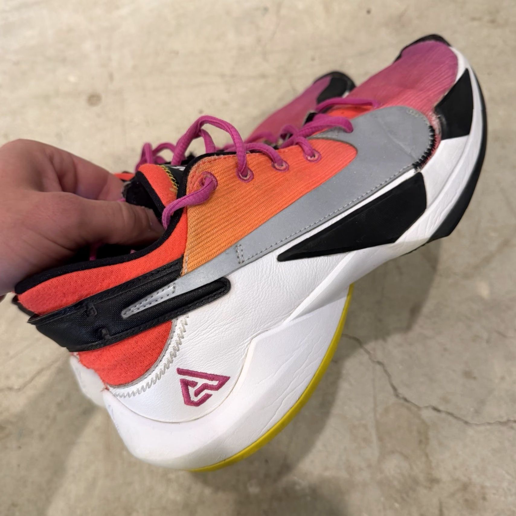 Nike Nike Zoom Freak 2 NRG Gradient Fade Sneakers Mens Size 10 Size US 9 / EU 42 - 5 Thumbnail