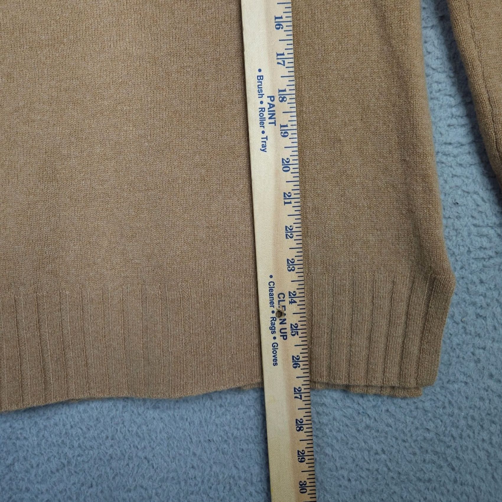 Anthropologie Anthropologie Women’s brown V-neck Pullover Long Sleeve Size XS Sweater Cashmere Solid Knit Shirt/Top Womens XS Brown V-Neck Pullover Sweater Size XS / US 0-2 / IT 36-38 - 3 Thumbnail