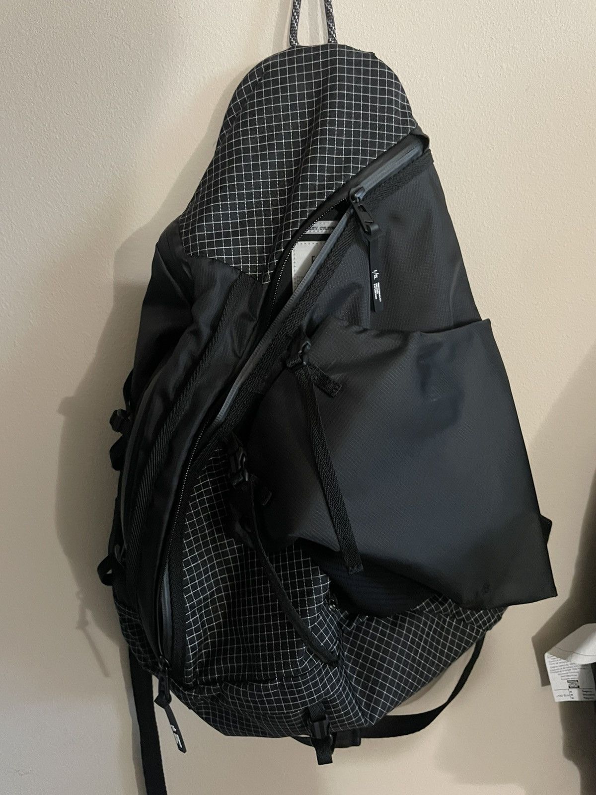 F/CE F/CE 3 points slinger bag Size ONE SIZE - 3 Thumbnail