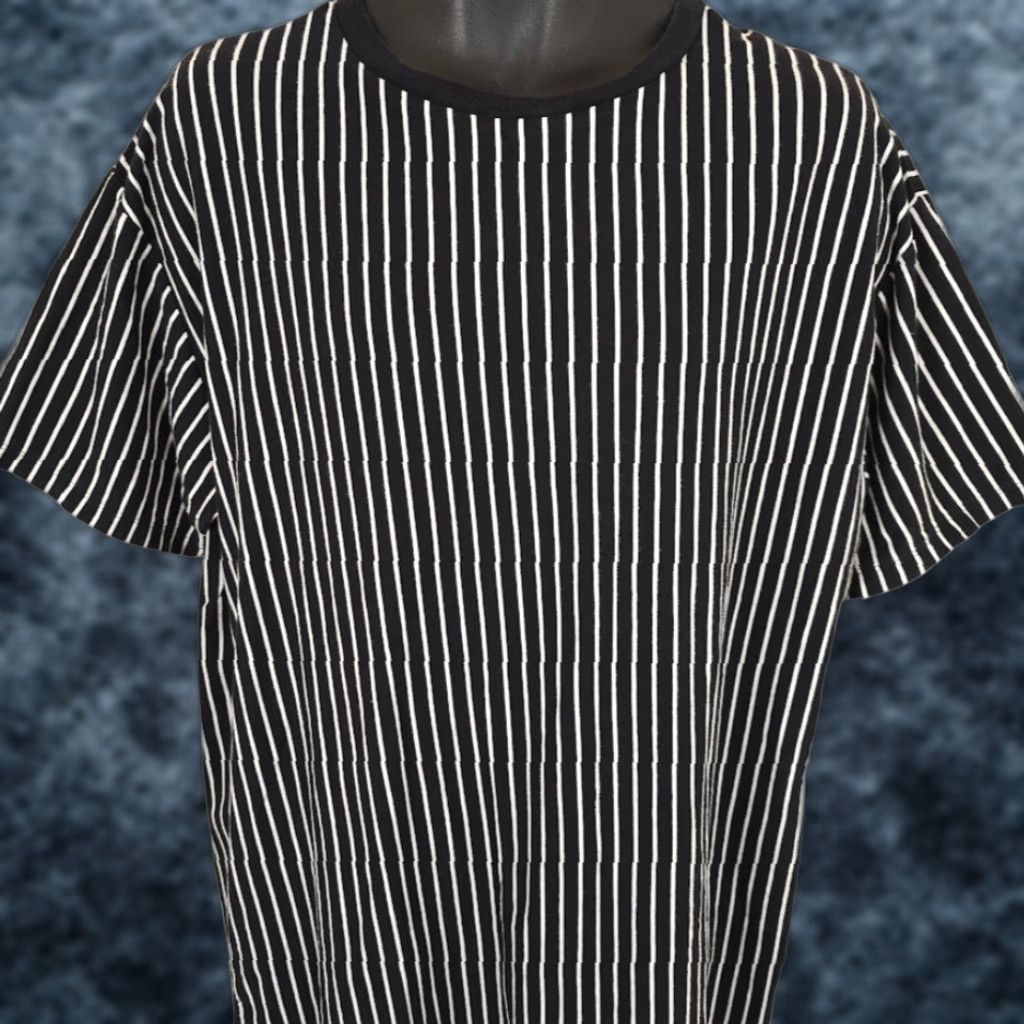 Vintage Original Use Striped T Shirt Mens L Black White OVERSIZED Fit Regular Cotton Crew Neck Short Sleeve Streetwear Y2K Size US L / EU 52-54 / 3 - 1 Thumbnail