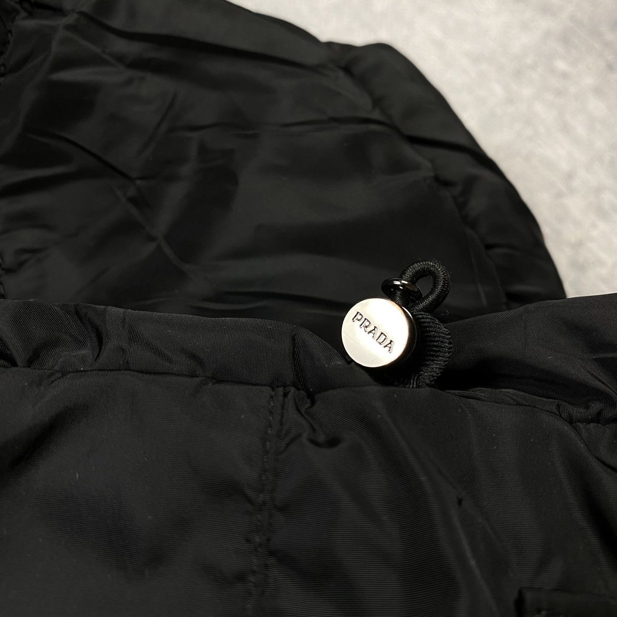 Prada ❗️RARE❗️Prada Nylon Down Vest Luxury Style Black Women Size 46 Size L / US 10 / IT 46 - 14 Thumbnail